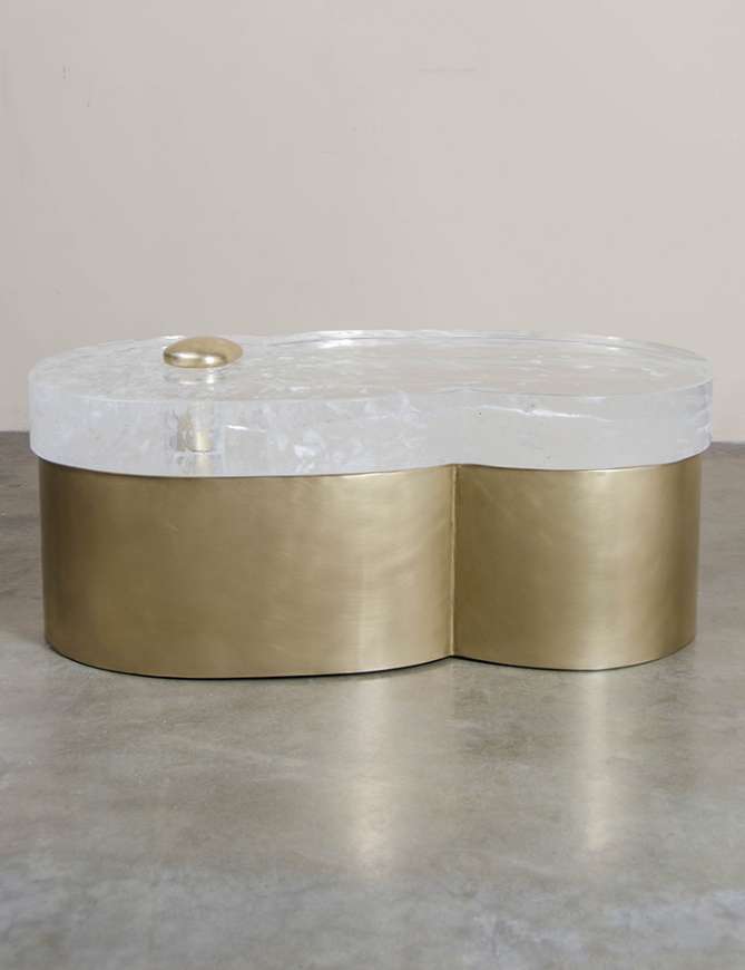 Picture of CRYSTAL CLOUD DESIGN COCKTAIL TABLE - BRASS