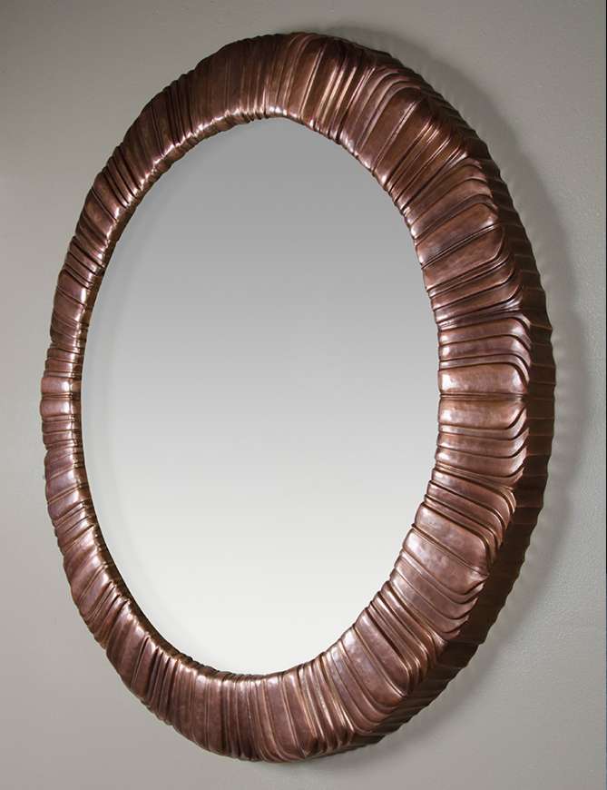 Picture of FEATHER DESIGN ROUND MIRROR