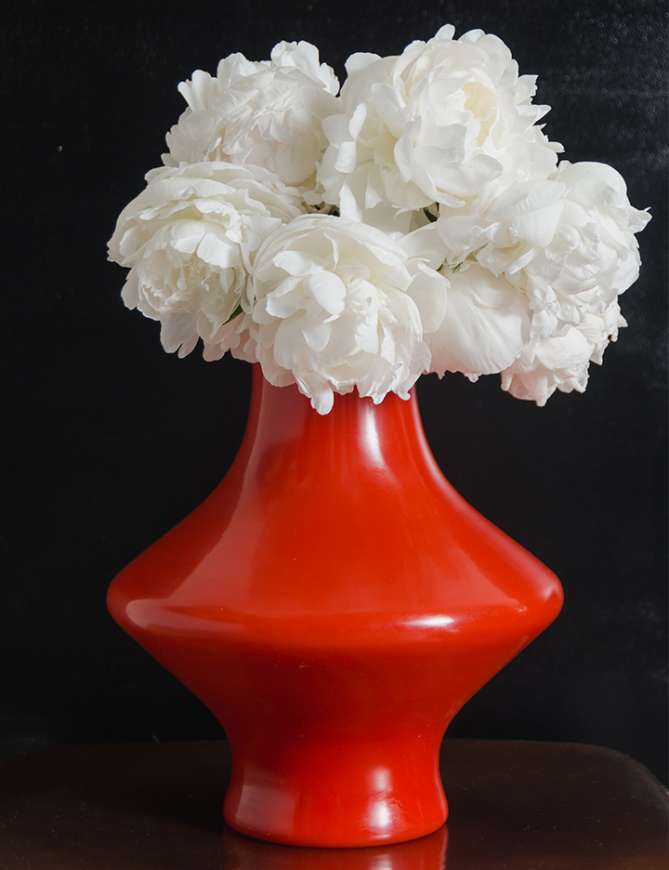 Picture of HAN HU VASE - CORAL PEKING GLASS