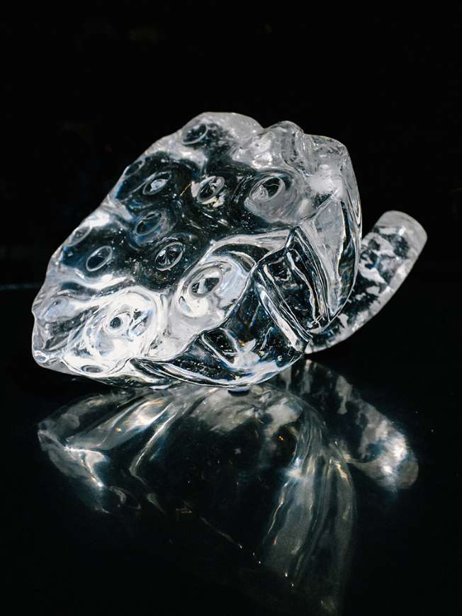 Picture of CRYSTAL LOTUS BUD SCULPTURE
